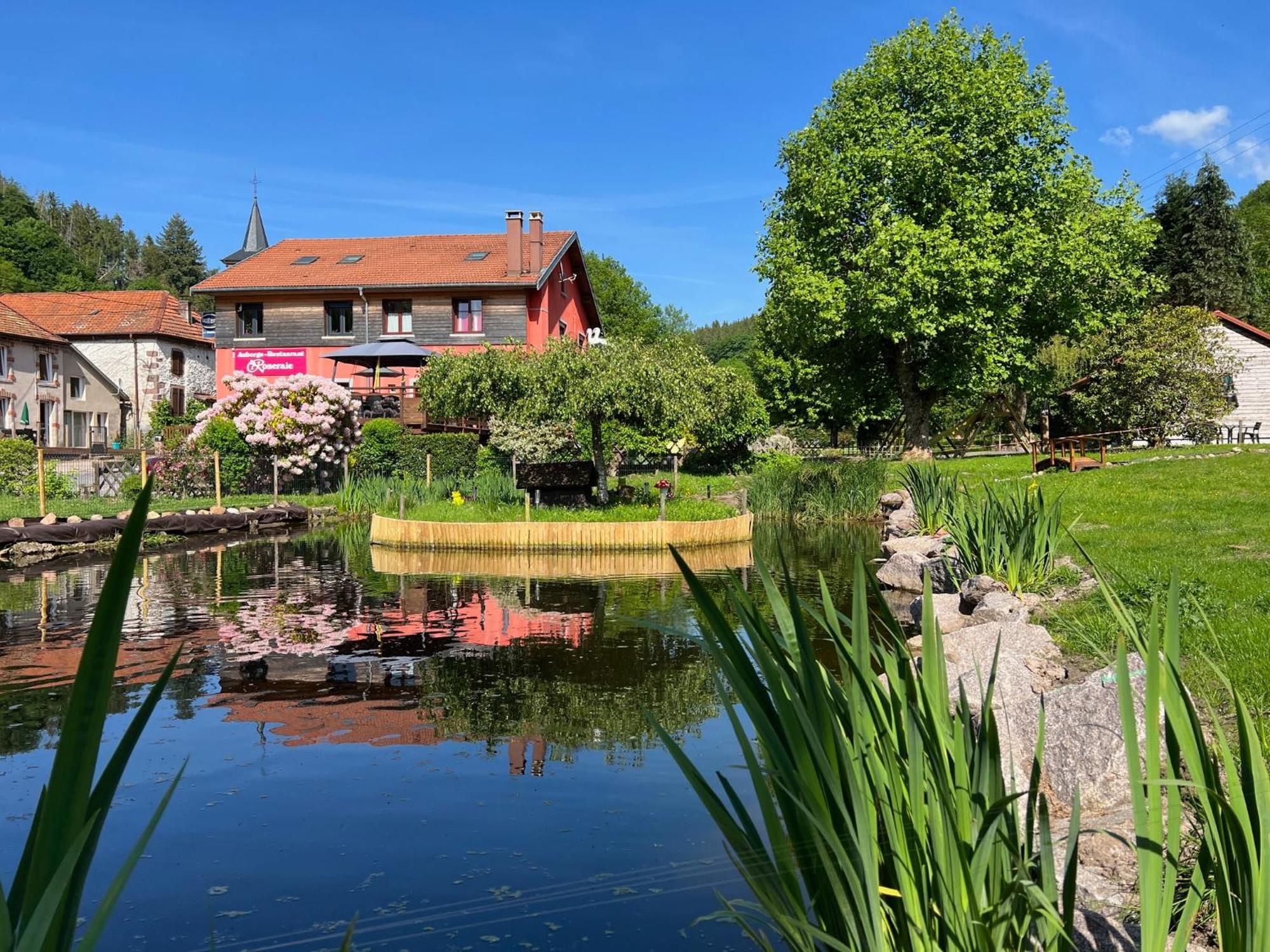 Maison d'hôtes Restaurant La Roseraie 2*